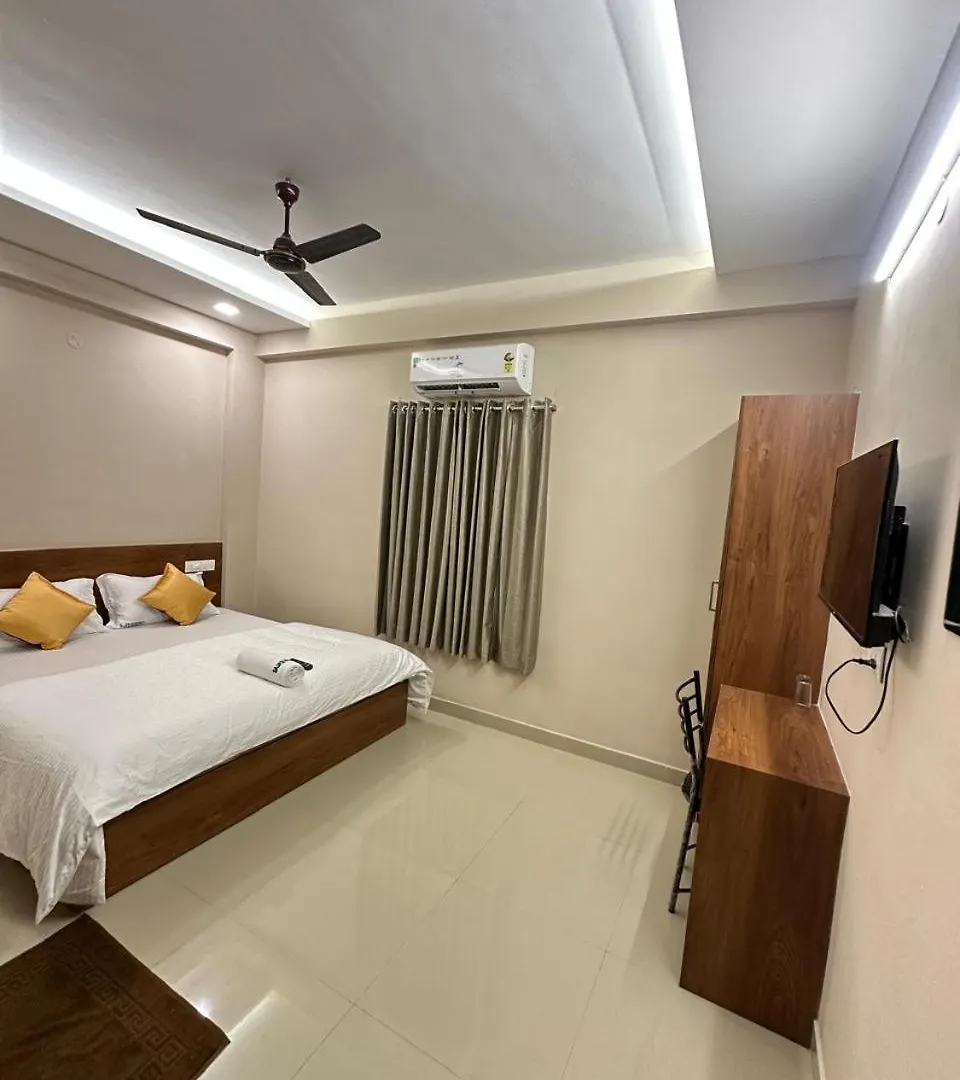 Ishaz Rooms Kochi